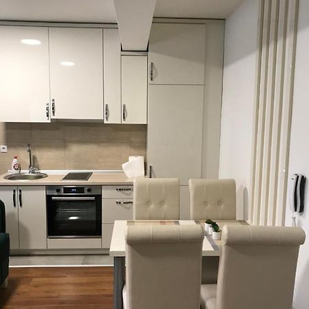 Green Apartment 新帕扎尔 外观 照片