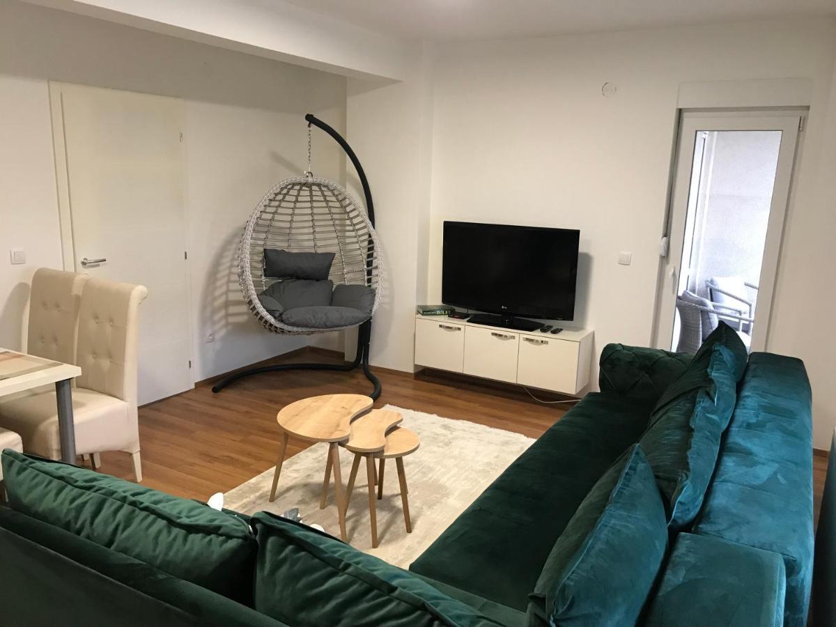Green Apartment 新帕扎尔 外观 照片